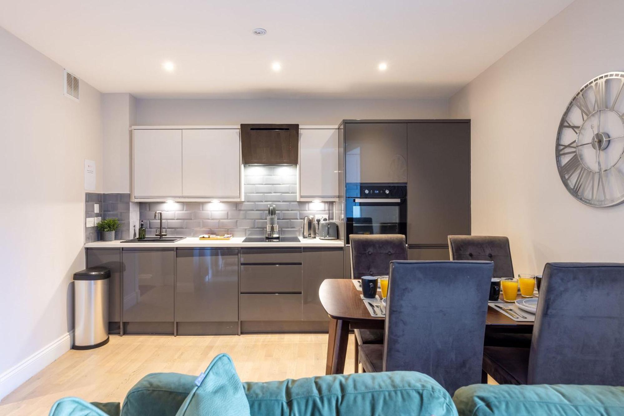 Dragon Suites - Edinburgh City Centre 2 Bed Apartment エクステリア 写真