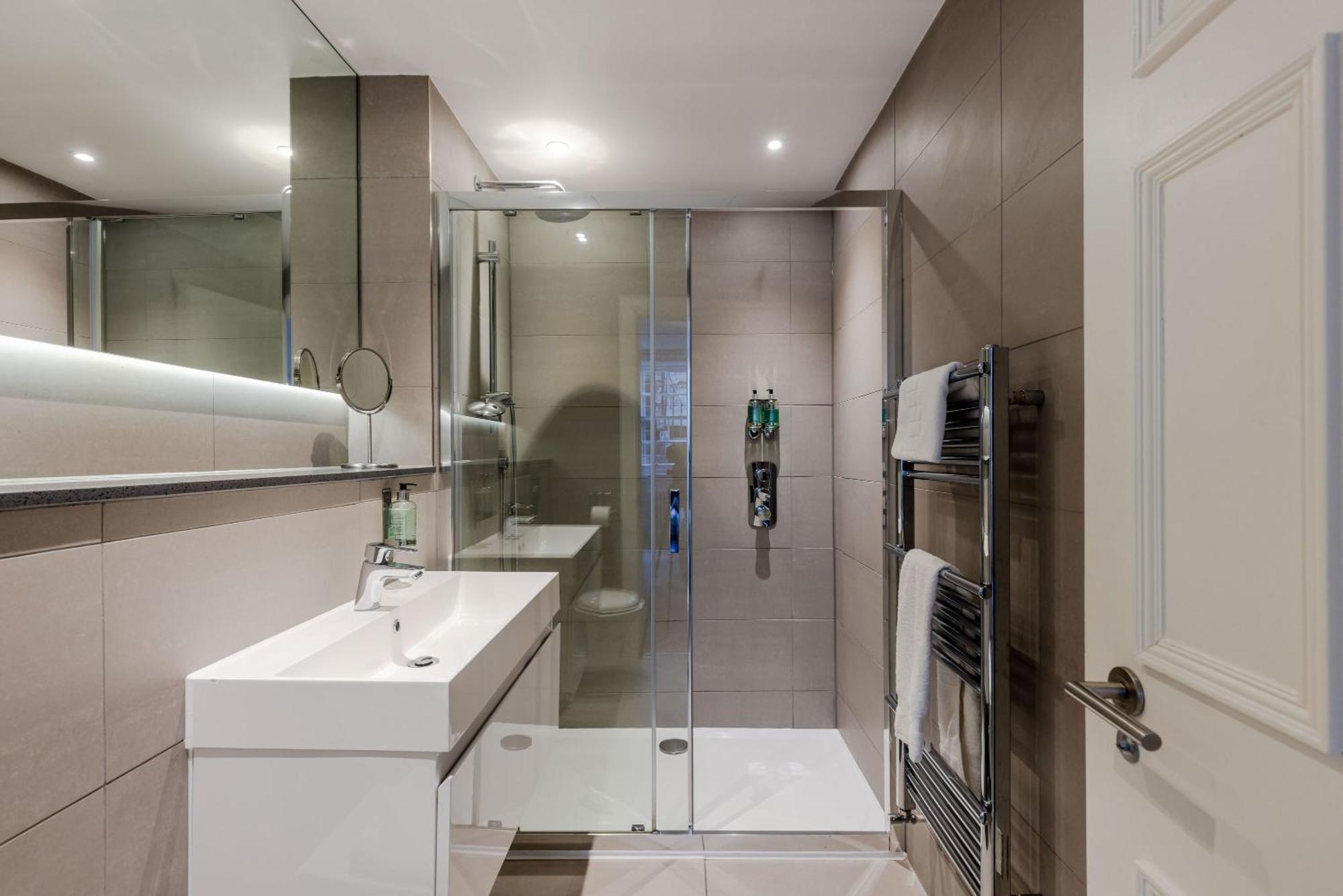 Dragon Suites - Edinburgh City Centre 2 Bed Apartment エクステリア 写真